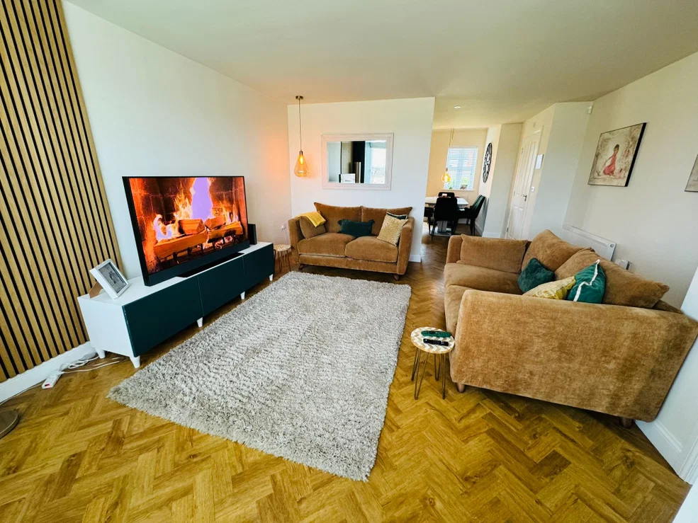 PHOTO-2026-04-04-12-49-20-_3__1775720967878