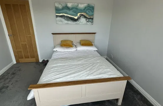 Bedroom-3_2_1763573384936