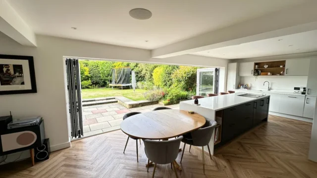 Kitchen_3_1763573383802