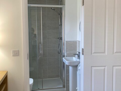Open En-suite (3)