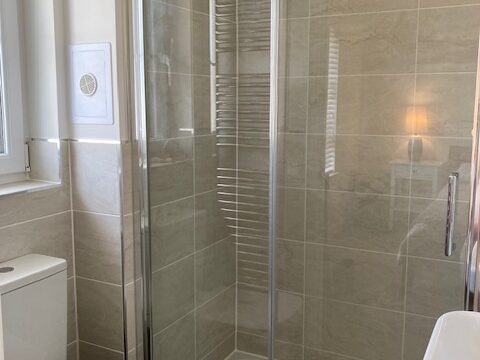 open En-suite (2)