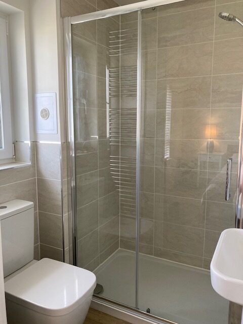 open En-suite (2)